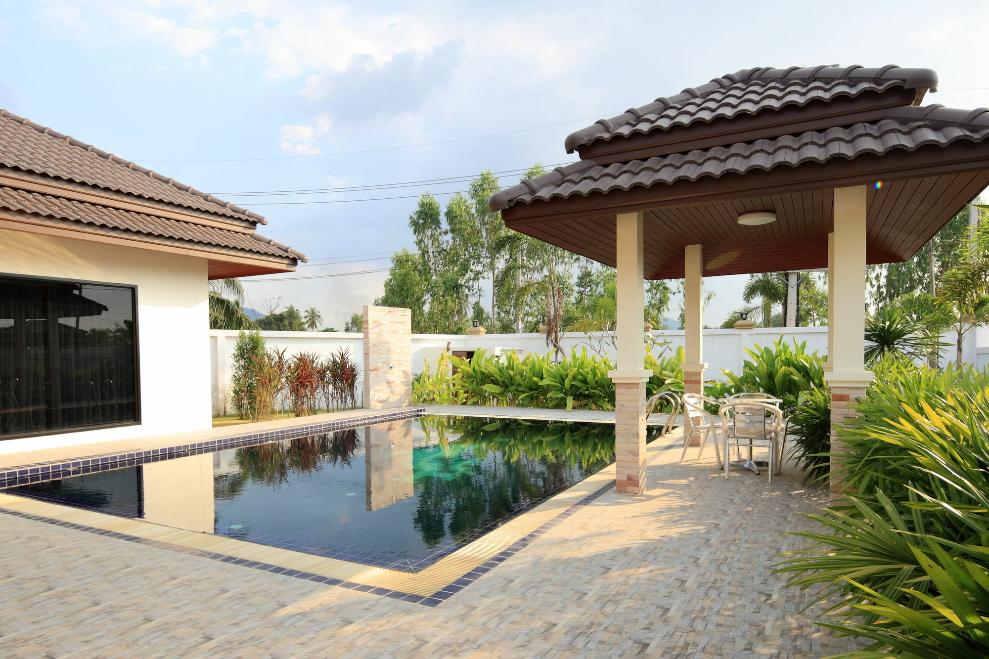 Unique Paradise Resort Bang Lamung Exterior photo